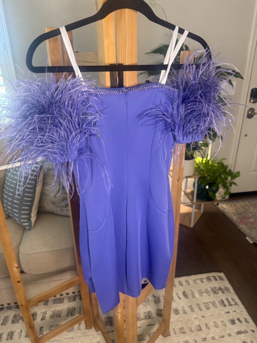 Ava Presley 29124 Periwinkle Feather Cocktail Dress NWT Size 2 Description: - Picture 4 of 4